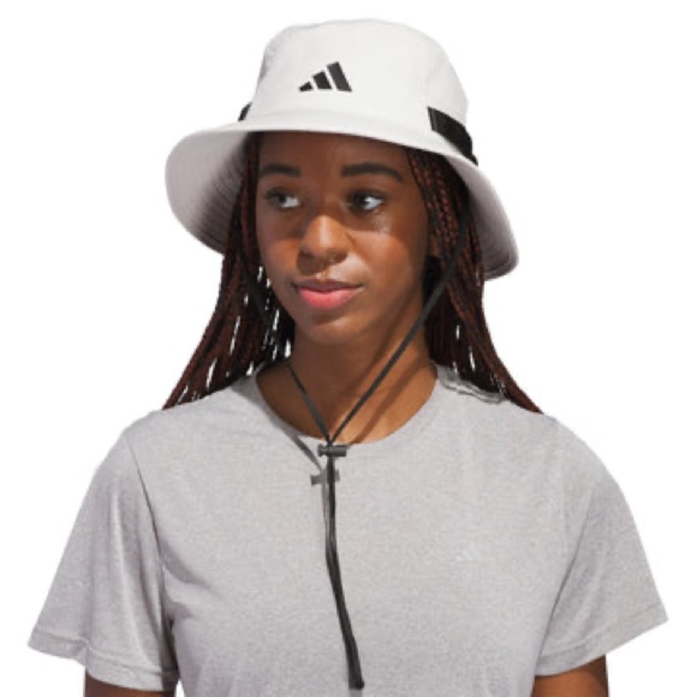NWOT Addias Unisex Victory Bucket Hat Cream